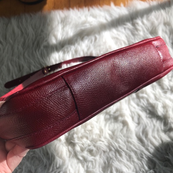 Rare Vintage Burberry’s Red Leather Stirrup Buckle Cross-Body Bag with COA - Picture 13 of 16